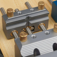 Aluminum Bench Vise Easy to Clean Mini Table Vise CNC Machined for Workbench