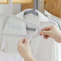 5 Pieces Hanger with Notches Compact Plastic Hanger Plastic Clothes Hangers Lightweight Sturdy for Closet, Wardrobe