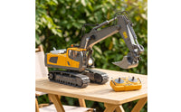 Excavator with Alloy Scoop 1:20 Scale Wireless Control Excavator RC Digger 11-Function Digger Tracked for Children, Indoor Play