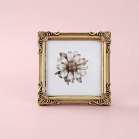 Photo Frame with European Embossed Relief Design for Home Decor, Resin Picture for Wall Decoration or Tabletop Display, Multiple Sizes
