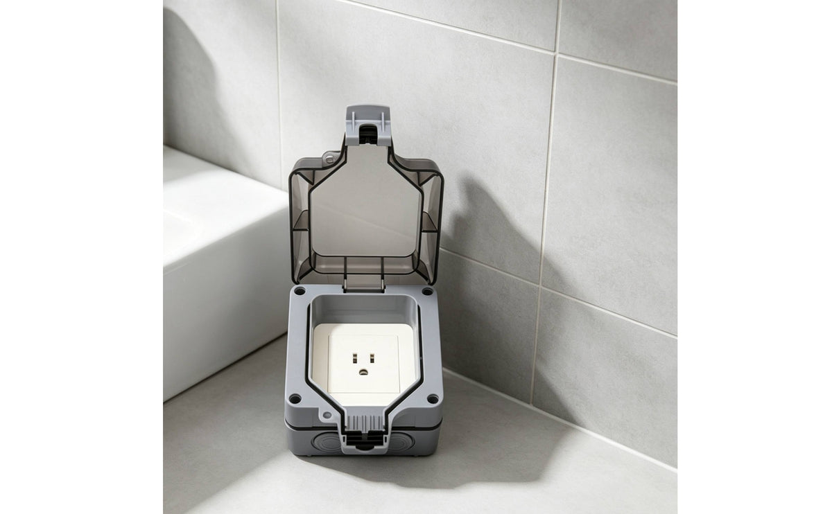 Waterproof Enclosure Clear Socket Cover with Flip-up Lid Guard Outlet Guard for Patio