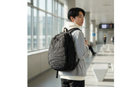 Lightweight Backpack with Side Pockets Water-Repellent Casual Backpack Multi-Pocket Daypack for Commuters, Students, Commuting, School, Travel