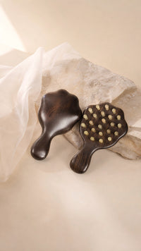 Purple Sandalwood Cat Paw Scalp Massage Comb with Bag