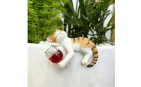 Feline Beverage Figurine Outdoor Safe Resin Feline Decoration Weather-Resistant