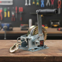 800 Lbs Hand Winch Self-Locking Hand Crank Winch Safety Latch Hook for Workshop