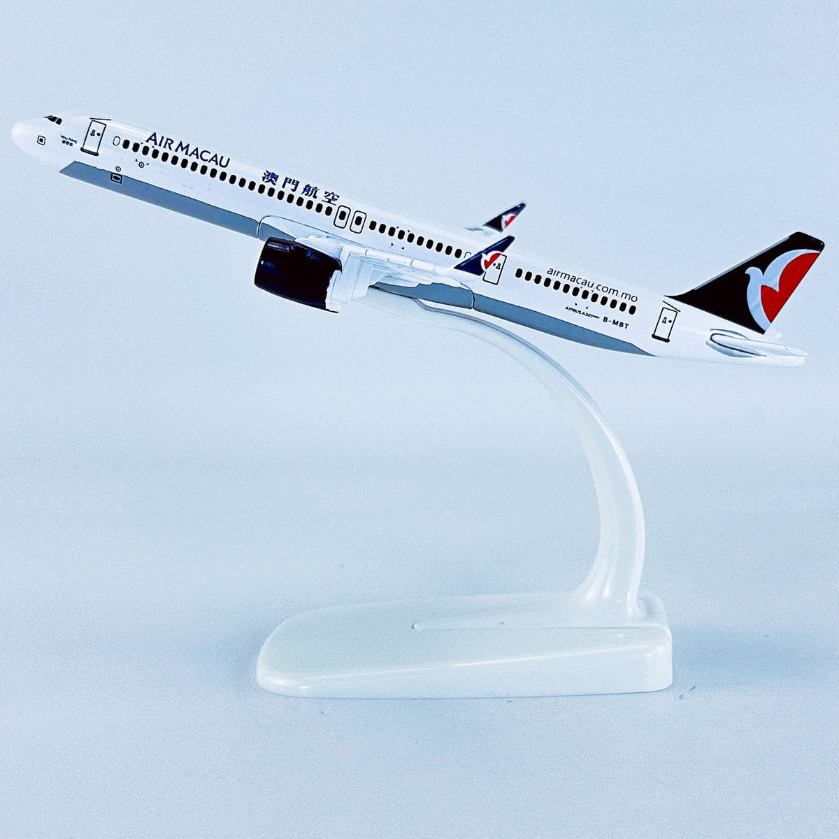 15cm Alloy Aircraft Model Simulation Passenger Plane Air Macau A321neo