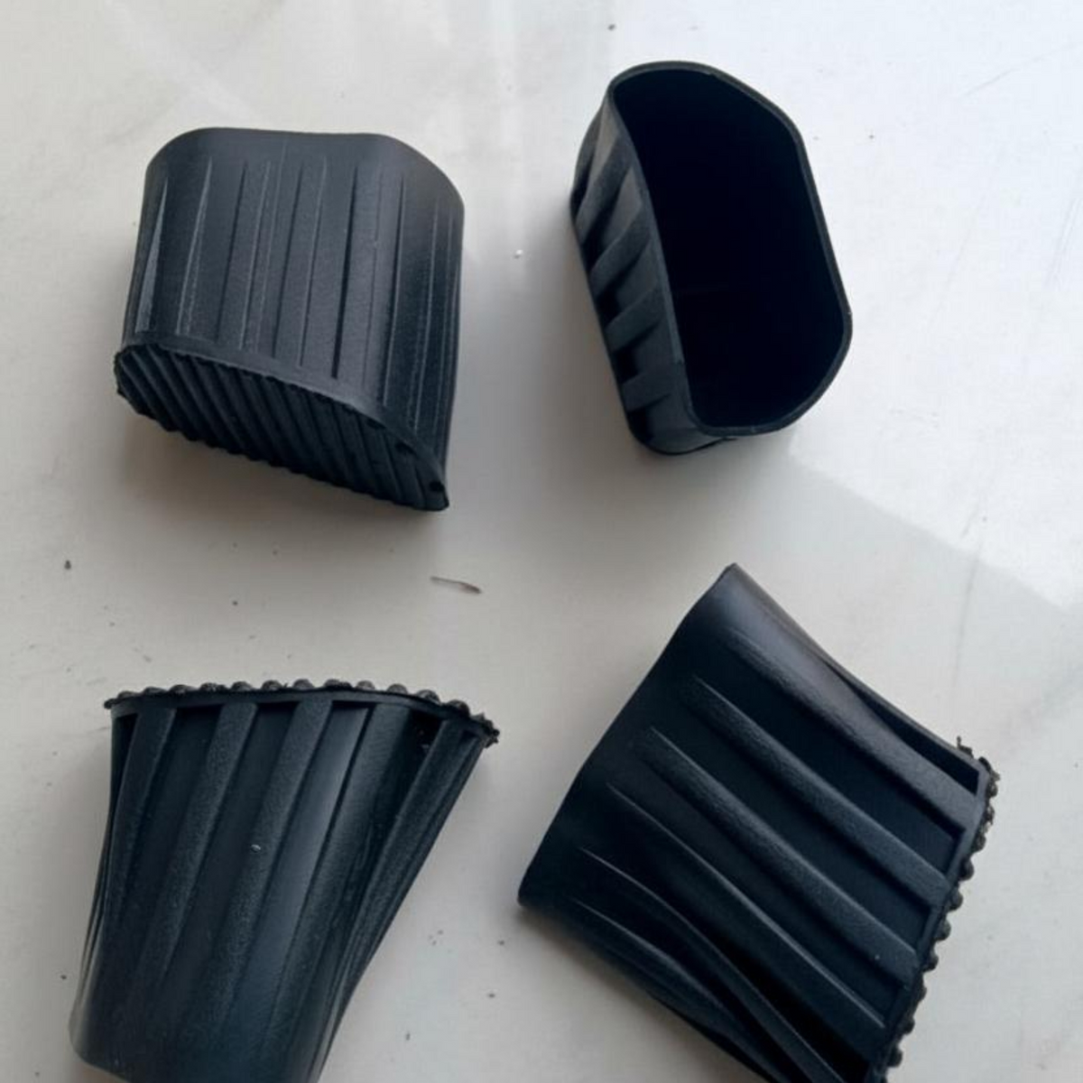Anti-Slip D Shape Ladder Feet Pads for Indoor Use