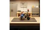 Crouching Woman Figure 1/64 Scale Mini Motorcycle Scene Realistic
