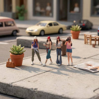4 Pieces 1:64 Resin Figure Set Small Group Street-Style Female Figures Miniature Standing Figures for Diorama Scenes