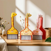 Kids Broom and Dustpan Set Lightweight Mini Hand Broom Dustpan Combo Parent-Child Interactive Young Child Cleaning Set