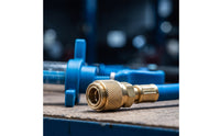 1/4 Inch SAE Oil and Dye Injector Hand-Operated A/C Injector Transparent Compact for Mechanics, DIYers, Garage, Workshop