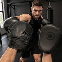 Padded Boxing Curved Focus Mitts Shock-Absorbing Curved Focus Mitts Adjustable Boxing Hand Target Breathable for Boxers, Combat Artists, Gym, Home Workout