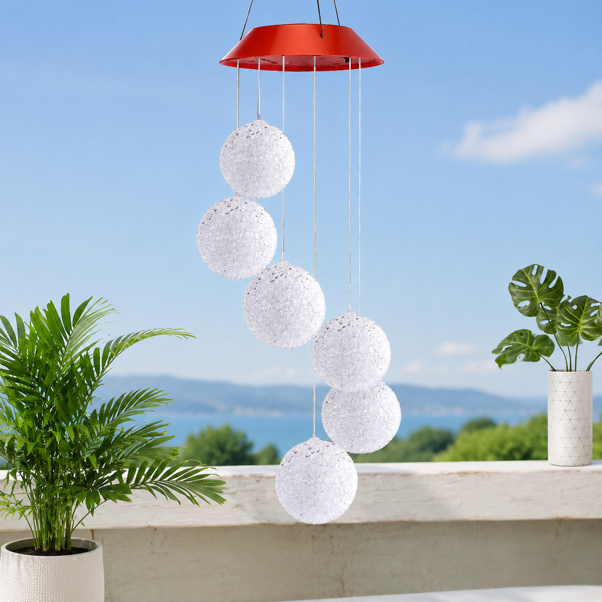 Illuminated Sphere Solar Wind Chime, Solar Garden Lights, Outdoor Decoration, Hanging Ornament for Patio and Balcony
