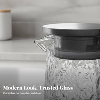 Large Capacity Hammered Glass Pitcher Heat Resistant Borosilicate Glass Tea Pot Safe for Families, Hosts, Kitchen, Bedside, Dining Table