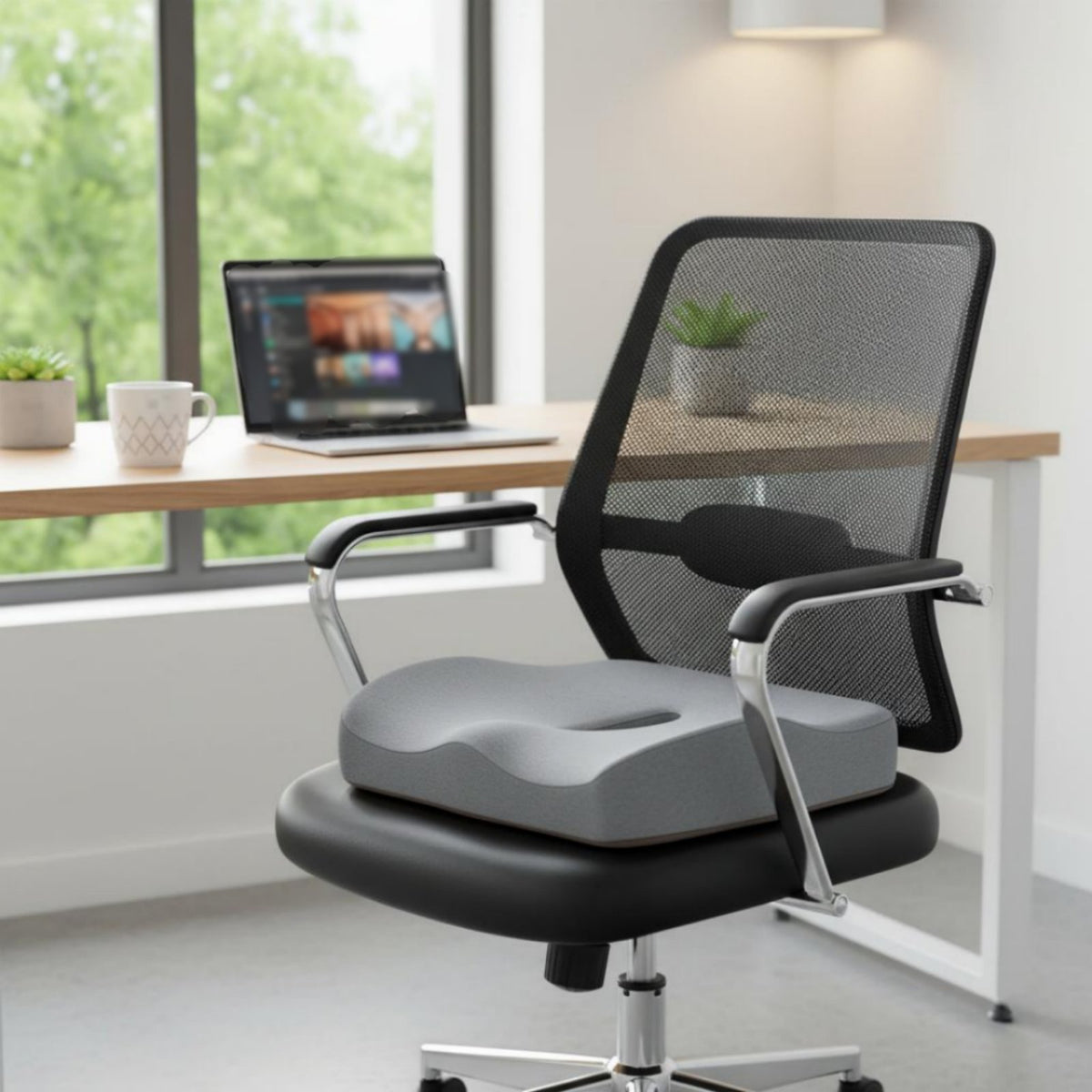 Memory Foam Seat Cushion Hollow Center Ergonomic Seat Cushion Improves Posture Memory Foam Chair Pad for Office Workers, Students, Gaming