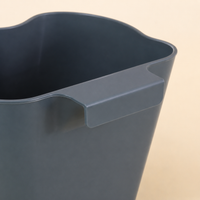 Car Trash Bin Kitchen Trash Bin Small Hanging 4L Oval Type With Garbage Bags
