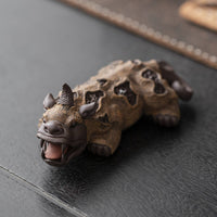 Tree Bark Texture Wealth Guardian Figurine Auspicious Creature for Desktop