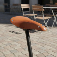 Vintage Leather Bike Saddle Breathable Design Riveted Leather Bike Seat Ergonomic Shape Classic Cycle Saddle