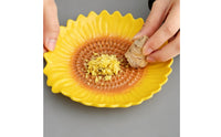 Sun-Shaped Garlic Grinder Glazed Ceramic Garlic Grinder Dish Shallow