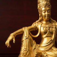 Resin Guanyin Statue in Gold for Home Zen Decor