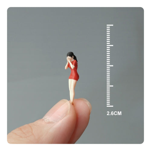 2 Pieces 1/64 Scale Proposal Figurine Realistic Features for Dioramas