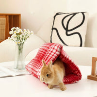 Semi-Enclosed Bunny Hideaway with Thermal Insulation, Warm Plush Hamster Bed for Guinea Pig Cage Accessories, Washable Small Pet Fleece House