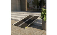 Anti-Slip Surface Foldable Aluminum Ramp Rustproof Mobility Aid CE Certified for Stairs, Doorways