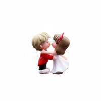 Kissing Couple Figurine Great Gift Cute Couple Dashboard Figure Long-Lasting