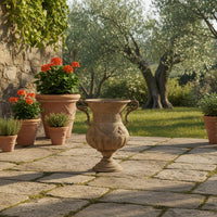Iron Flower Vase Distressed Finish Rustic Vase Vintage Style for Garden
