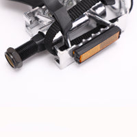 Adjustable Straps Toe Cage Pedals Side Reflectors Toe Cage Pedal Serrated Surface Strap Pedals Textured Grip