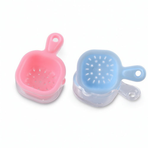 2 Pieces Miniature Colander Realistic Dollhouse Strainer Detailed Food Colander for Pretend Play