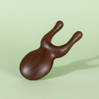 Ergonomic Design Frog Shaped Massage Tool Hand Polished Meridian Massage Comb Portable for Travel