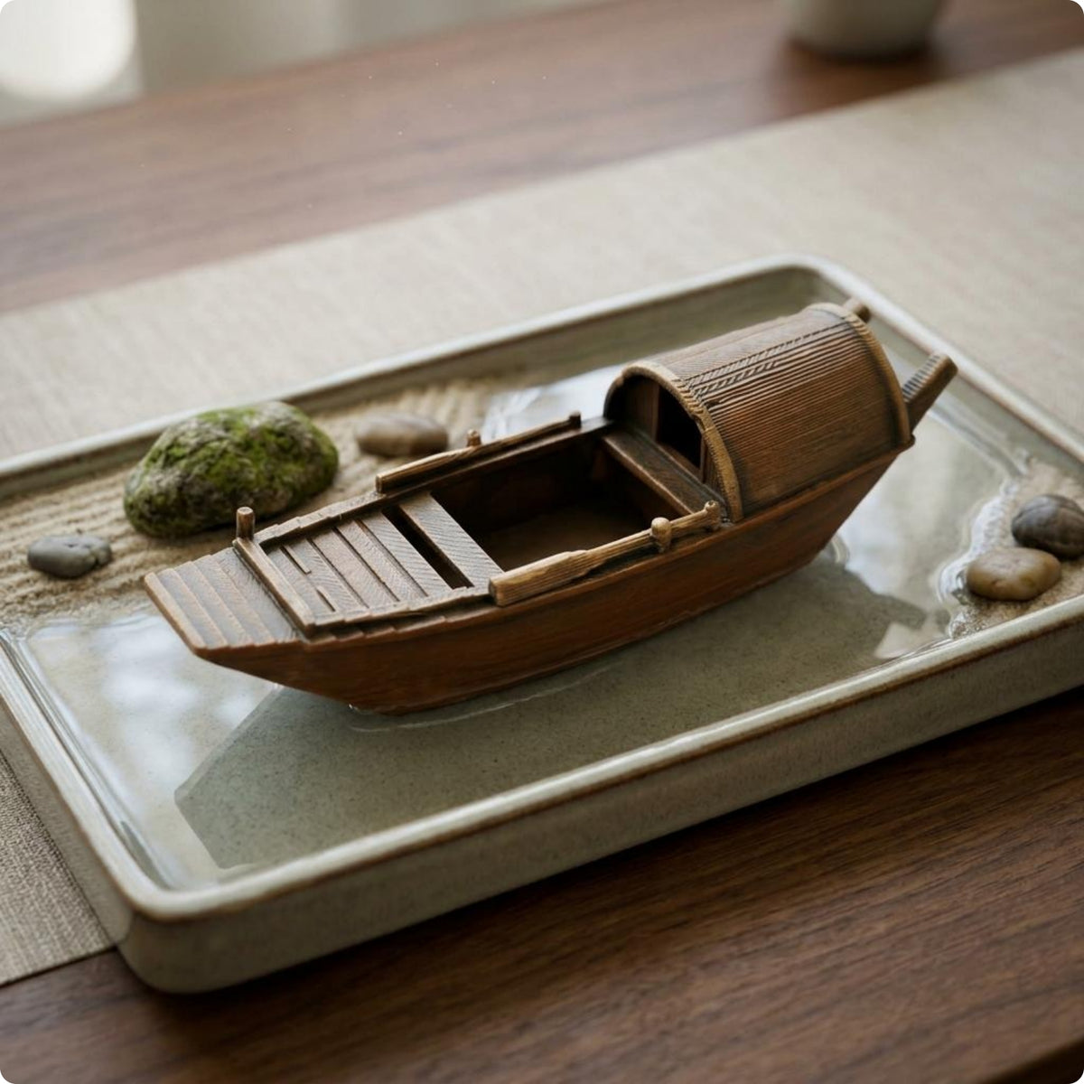 Wooden Boat Ornament Wood Grain Finish Table Decoration Mini