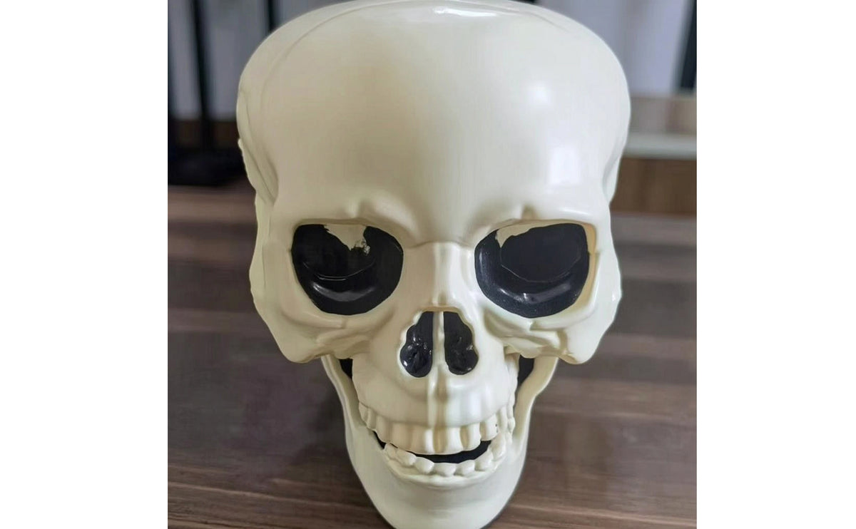 3 Pieces Bone-Colored Skull and Skeleton Arms Outdoor Skeleton Arm Stakes Spooky Halloween Lawn Stakes Scary
