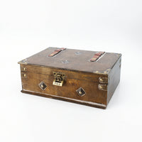 Wooden Storage Box with Lid Weathered Wooden Box with Hinged Lid Rustic Decorative Treasure Chest for Desktop