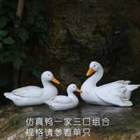 户外仿真动物喝水鸭子树脂摆件庭院花园水池鱼池水景装饰造景布置