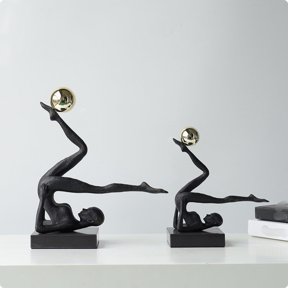 Iron Ornament Statue Artistic Flair Human Figure Statue Black and Gold Figurine for Study, Entryway