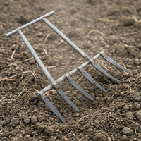 Steel Digging Fork Pointed Tines Long Handled Pitchfork Straight Crosspiece