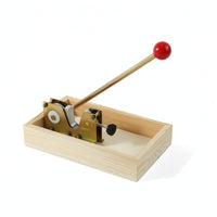 Manual Nut cracking with Lever Stable Tabletop Nut cracking with Tray Comfortable Nutcracker for Kitchen