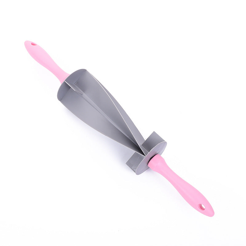 Croissant Cutter