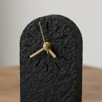 Arched Sandstone Timepiece Textured Finish House Decoration Accurate Timekeeping