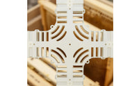 Queen Bee Enclosure Secure Door Cross Shaped Queen Enclosure Long-Lasting