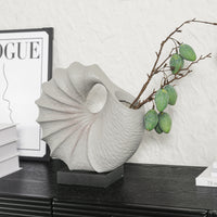 Light Luxury Minimalist Creative Conch Flower Vase Ornament for Living Room TV Cabinet Wine Cabinet Decoration