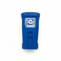 1/64 Scale Trash Can Weathered Finish Streetscape Trash Bin Model Tiny Wheeled Garbage Can Resin Material for Hobbyists, Dioramas, Street Scenes
