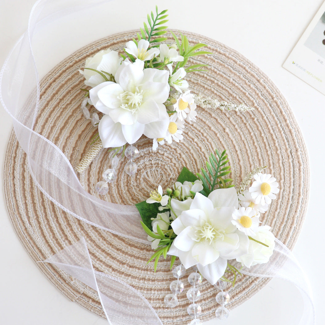 2026 New Wedding Boutonniere for Groom and Bride Gold Flower Sister Bridesmaid Wrist Flower Business Meeting Wedding Use
