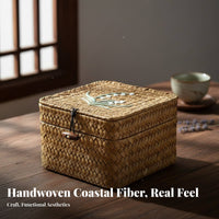 Includes Lid Lidded Wicker Basket Traditional and design Woven Case with Toggle Clasp Handwoven Design Storage Box Decorative for Gift Givers, Home Decorators, Desktop, Living Room, Bedroom, Bathroom