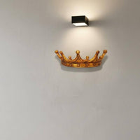 Classic Coronet Wall Hook Raised Dot Details Resin Wall Hook Rustic Style Home Decor for Entryway