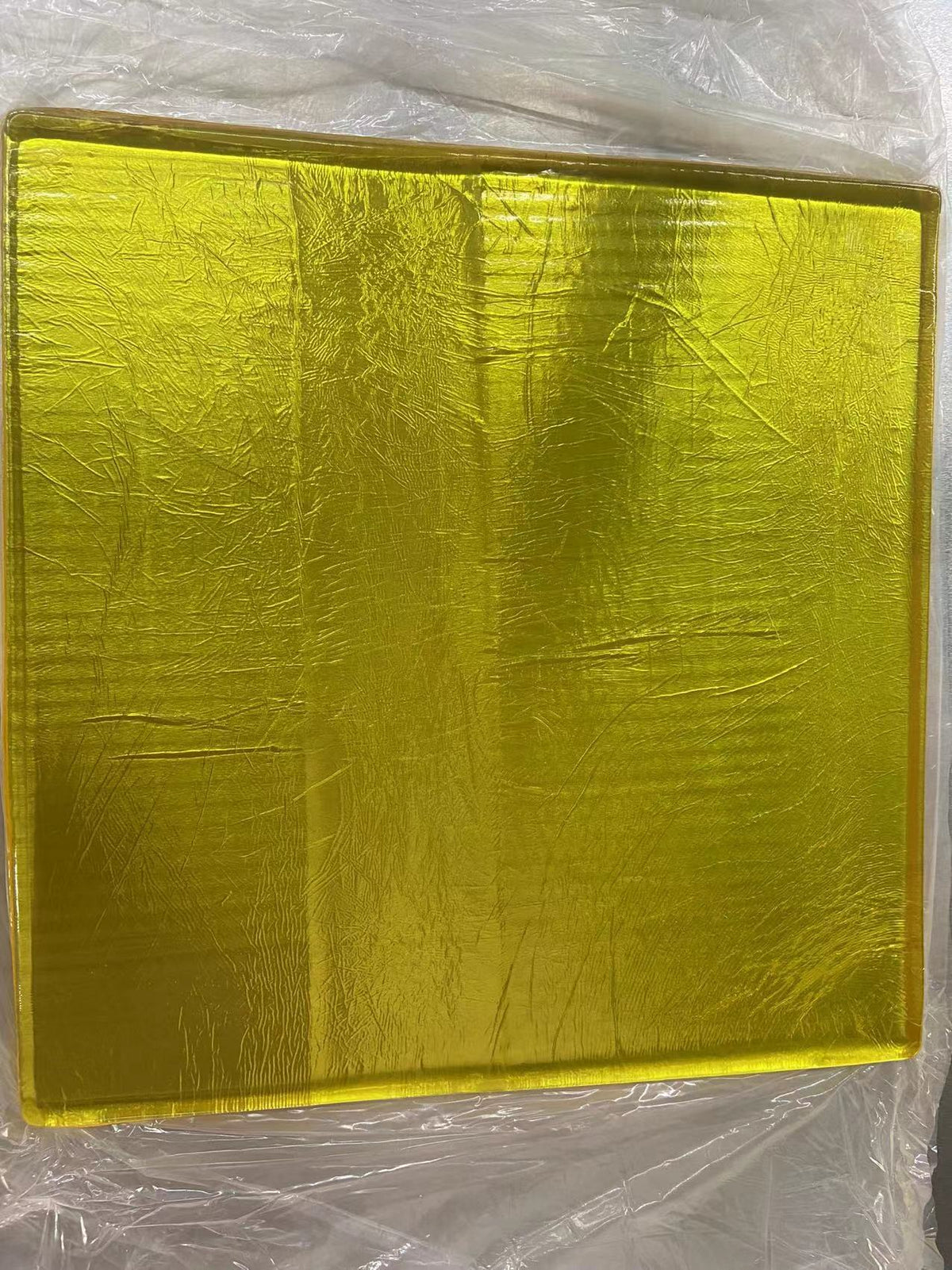 Yellow / 22x25x1cm