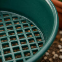 Shallow Mesh Sifting Basin Glossy Finish Garden Sand Sieve Easy to Clean