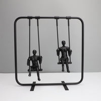 现代简约黑色铸铁荡秋千样板房售楼部书房卧室客厅家居玄关摆件